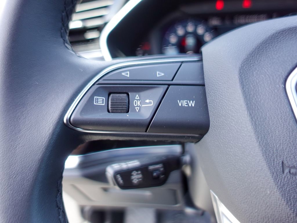 Used 2025 Audi Q3 2.0T Premium w/ Convenience Package image 13