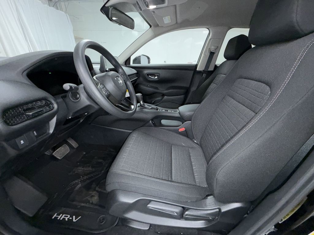 New 2026 Honda HR-V LX image 12