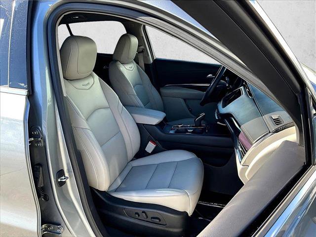 Used 2023 Cadillac XT4 Luxury image 9