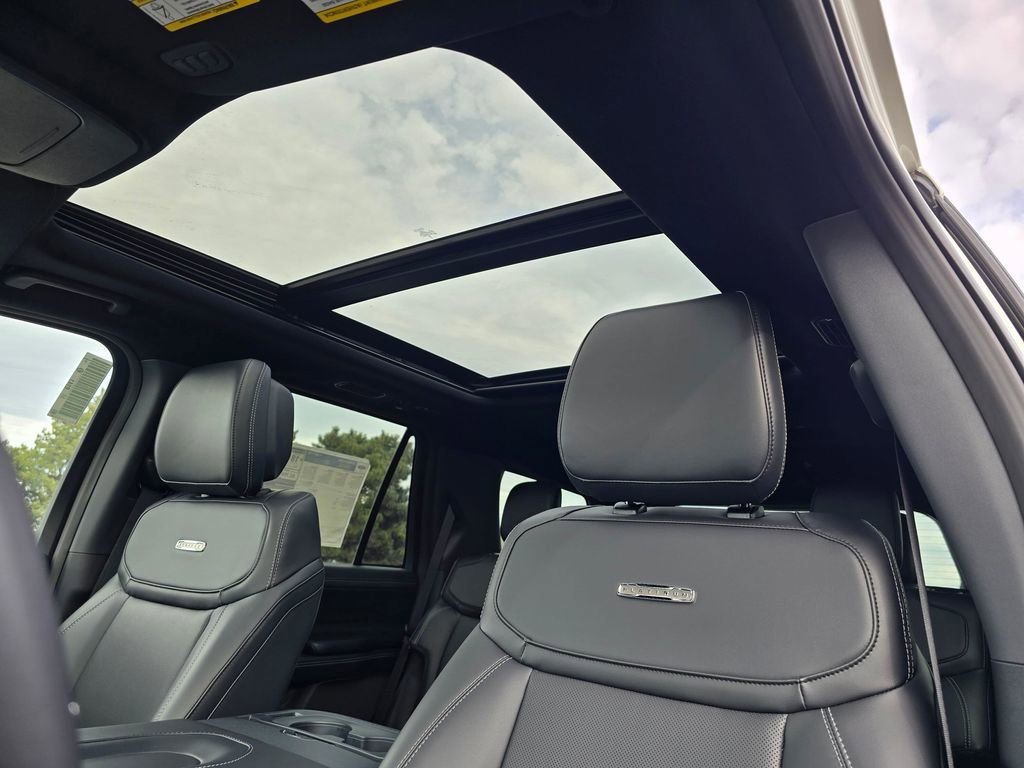 New 2026 Ford Expedition Platinum w/ Stealth Appearance Package image 23