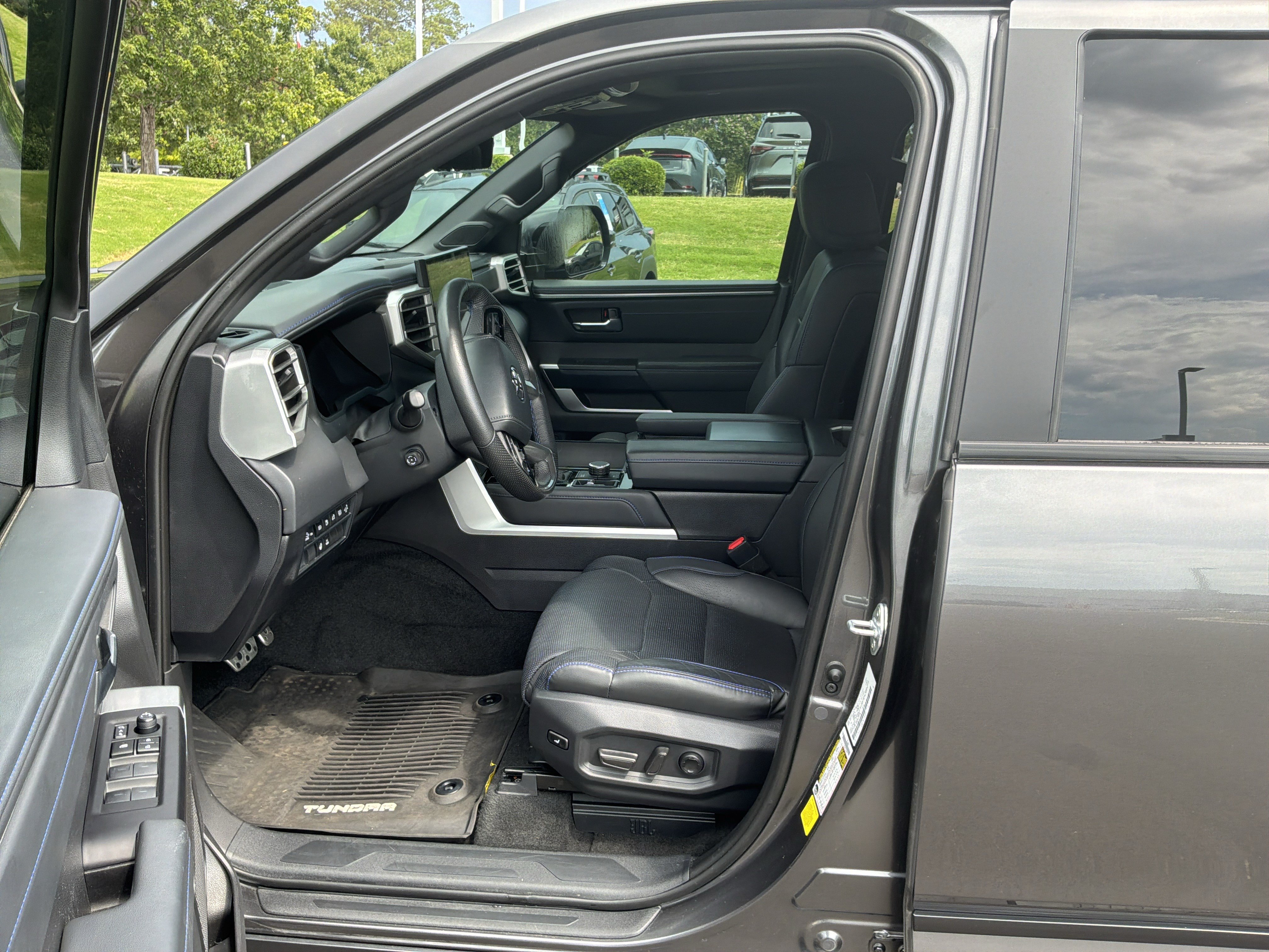 Used 2024 Toyota Tundra Platinum w/ TRD Off-Road Package AWD/4WD image 16