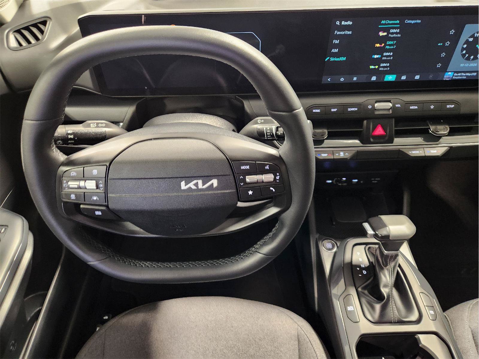 Used 2025 Kia K4 EX FWD image 25