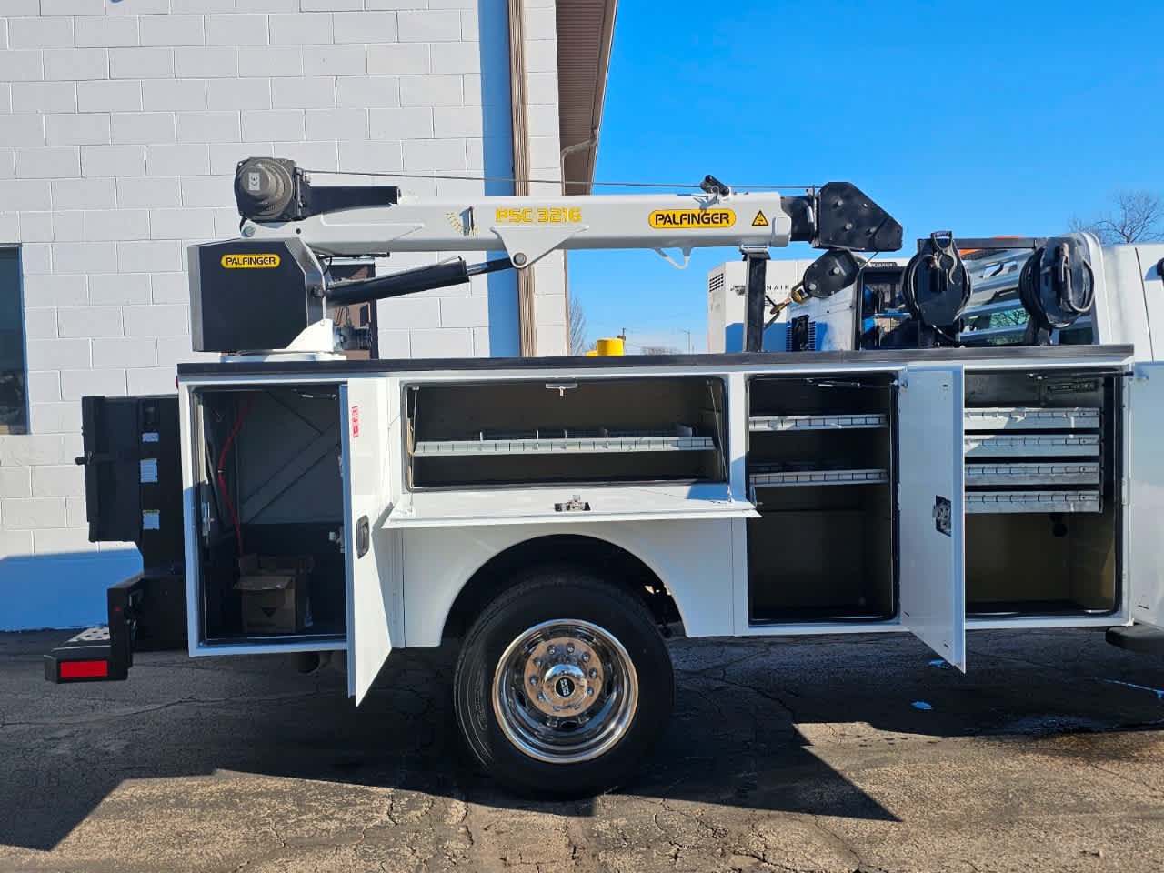 Used 2015 Ford F550 4x4 SuperCab Super Duty image 15