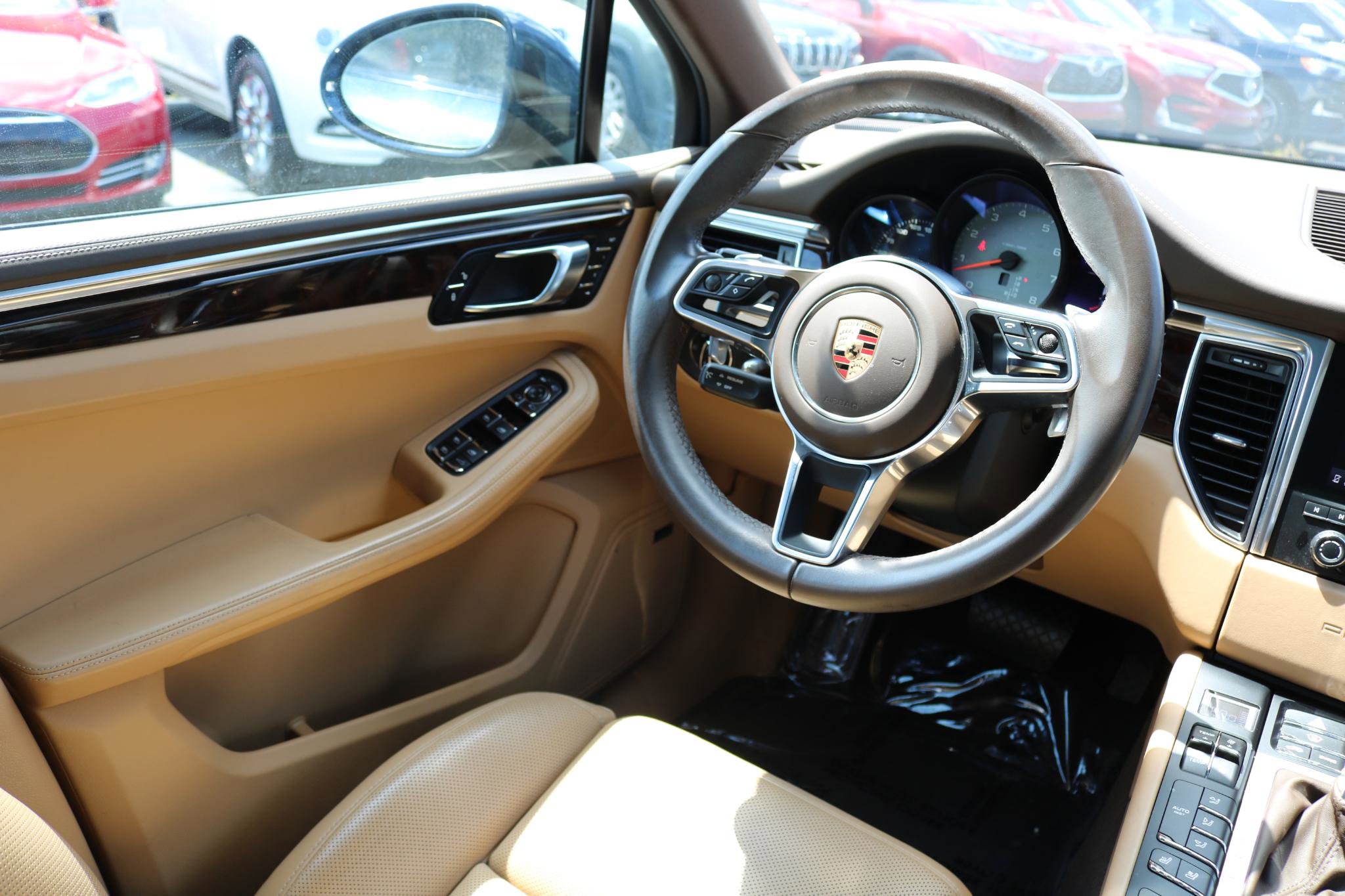 Used 2017 Porsche Macan S image 26