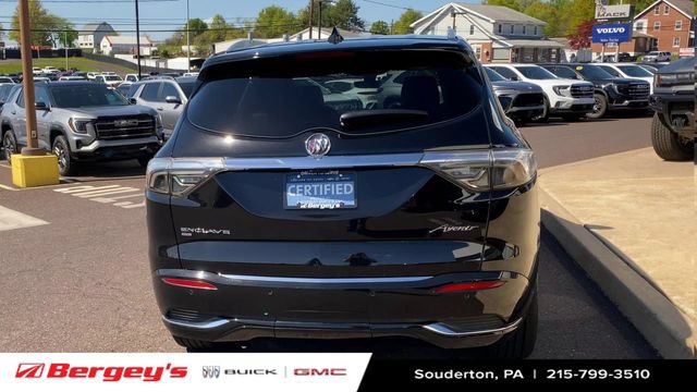 Used 2022 Buick Enclave Avenir w/ Avenir Technology Package AWD/4WD image 9