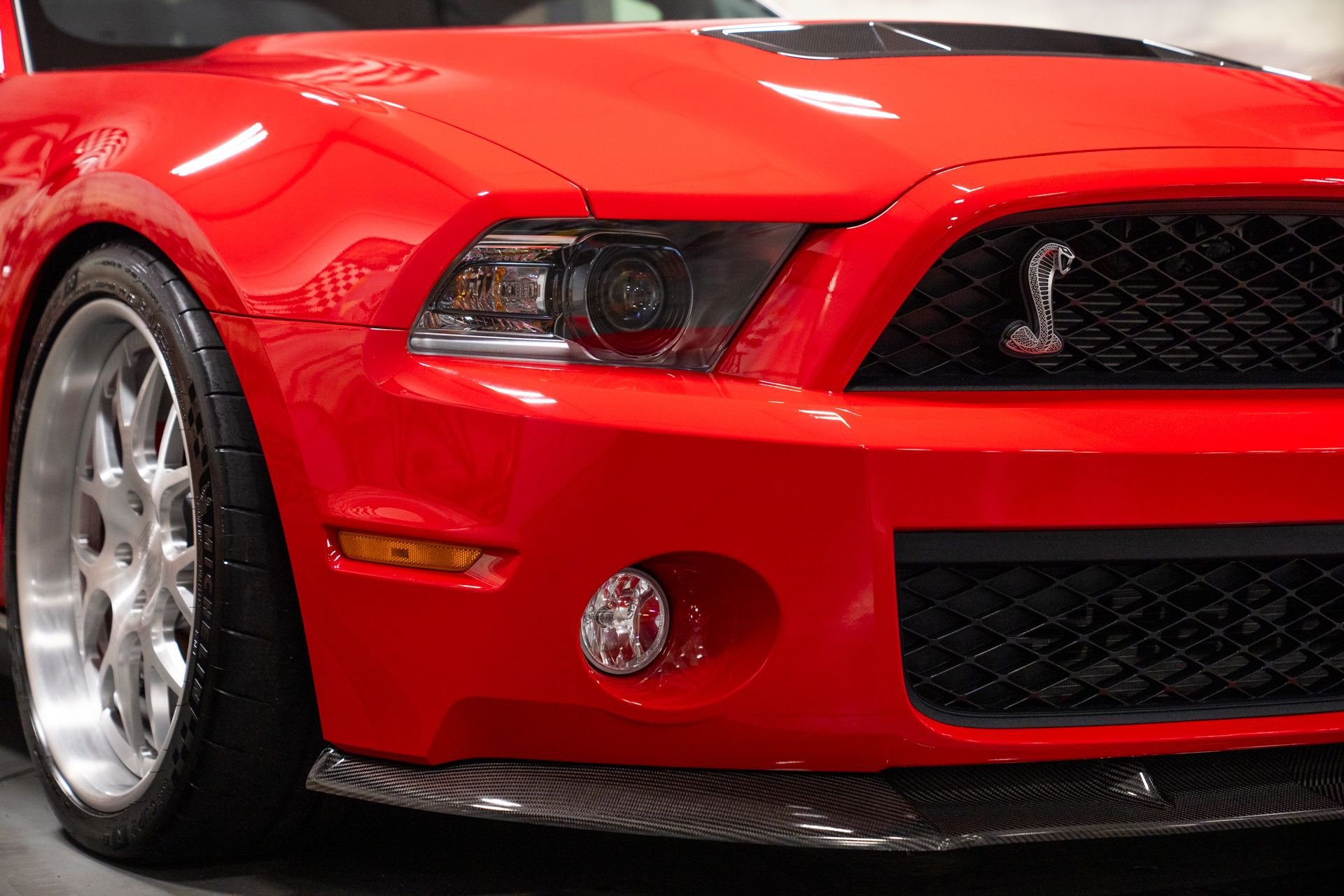 Used 2012 Ford Mustang Shelby GT500 w/ Electronics Pkg RWD image 11