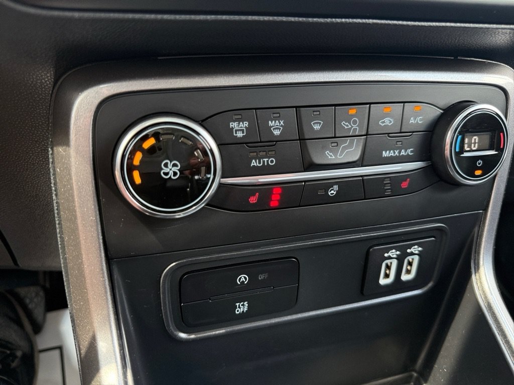 Used 2019 Ford EcoSport SES w/ SES Black Appearance Package AWD/4WD image 21