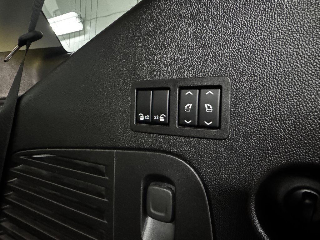 Used 2019 GMC Yukon Denali w/ Denali Ultimate Package image 70