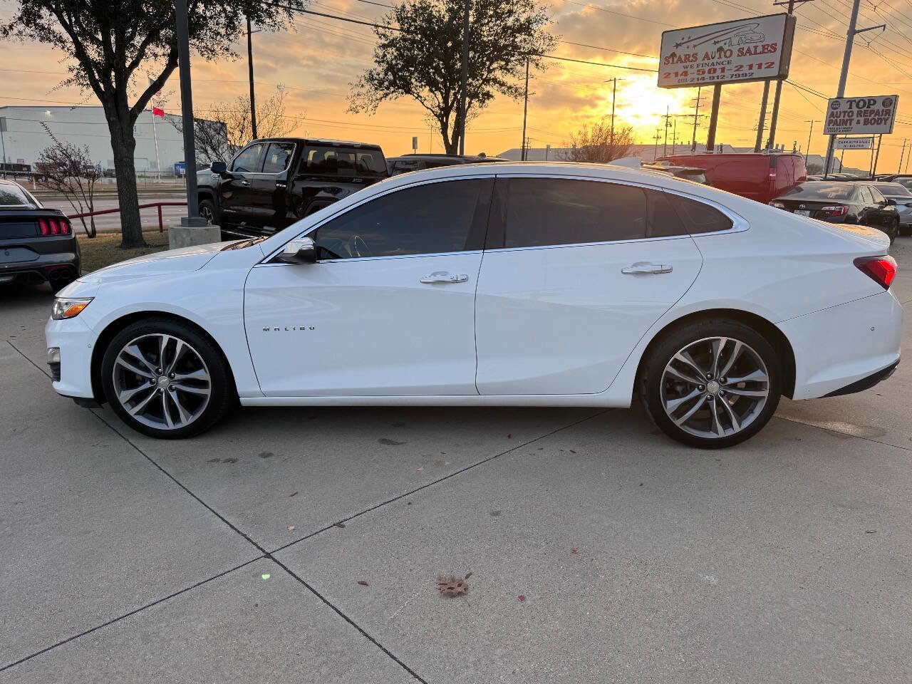 Used 2019 Chevrolet Malibu Premier w/ Sun and Wheel Package image 16
