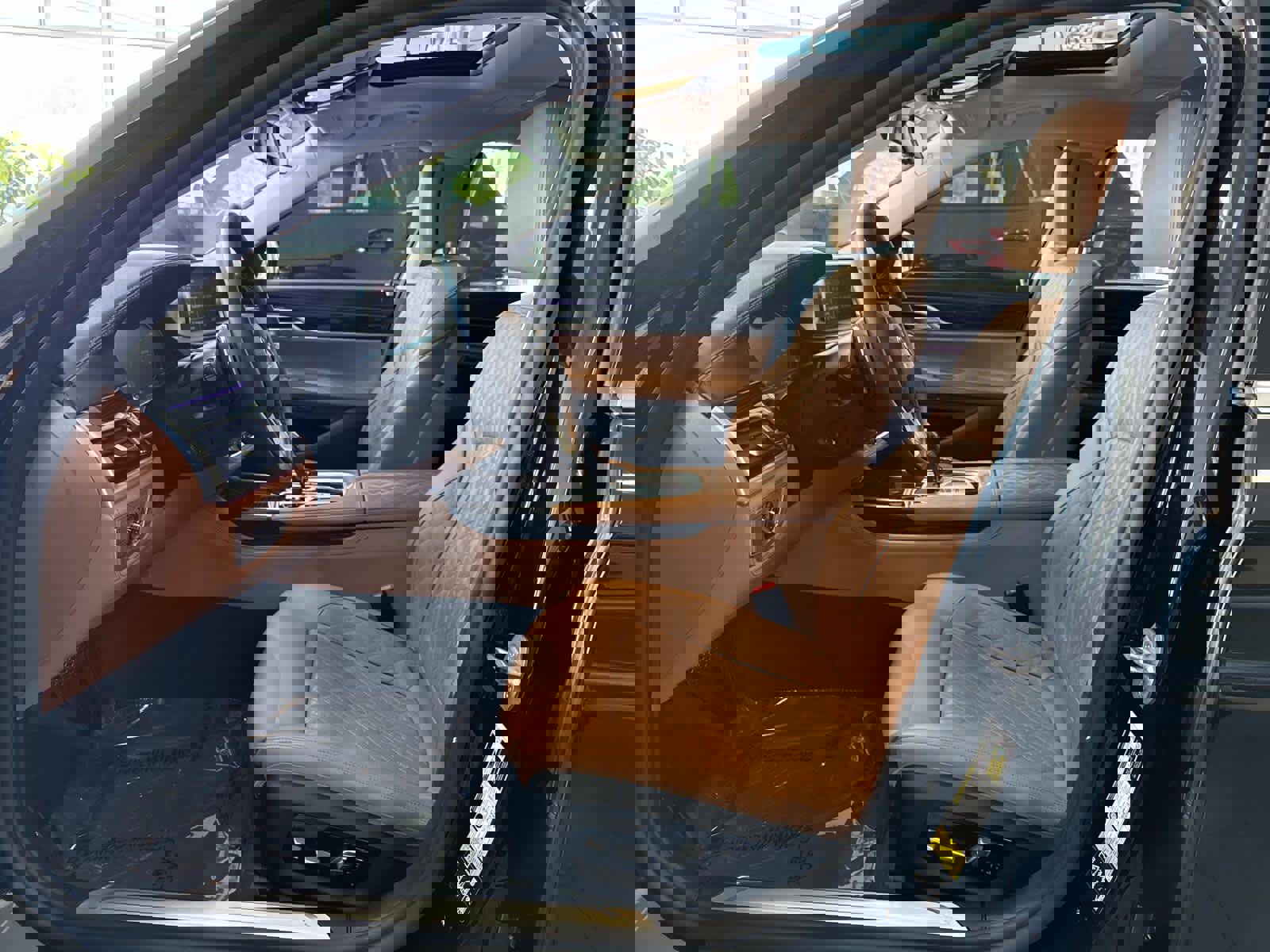 Used 2022 BMW 750i xDrive w/ Luxury Rear Seating Package image 13