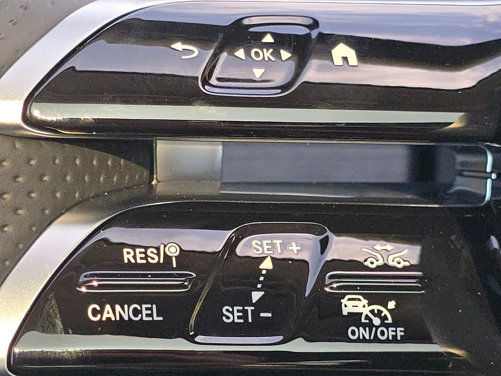New 2026 Mercedes-Benz GLS 450 4MATIC image 34