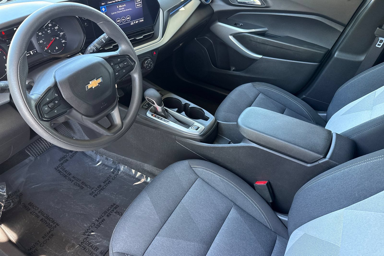 Used 2025 Chevrolet Trax LS FWD image 5