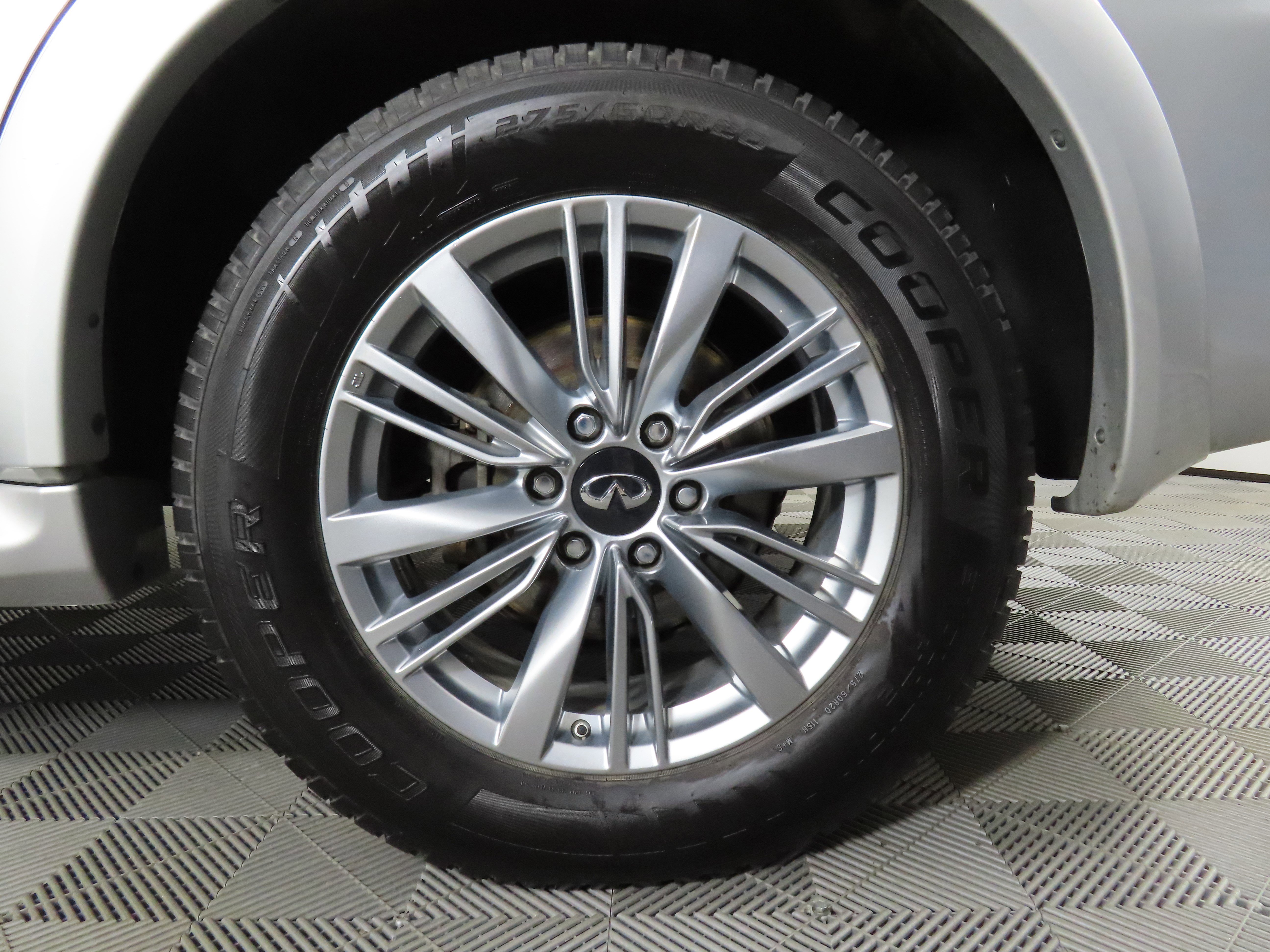 Used 2019 INFINITI QX80 Luxe image 45