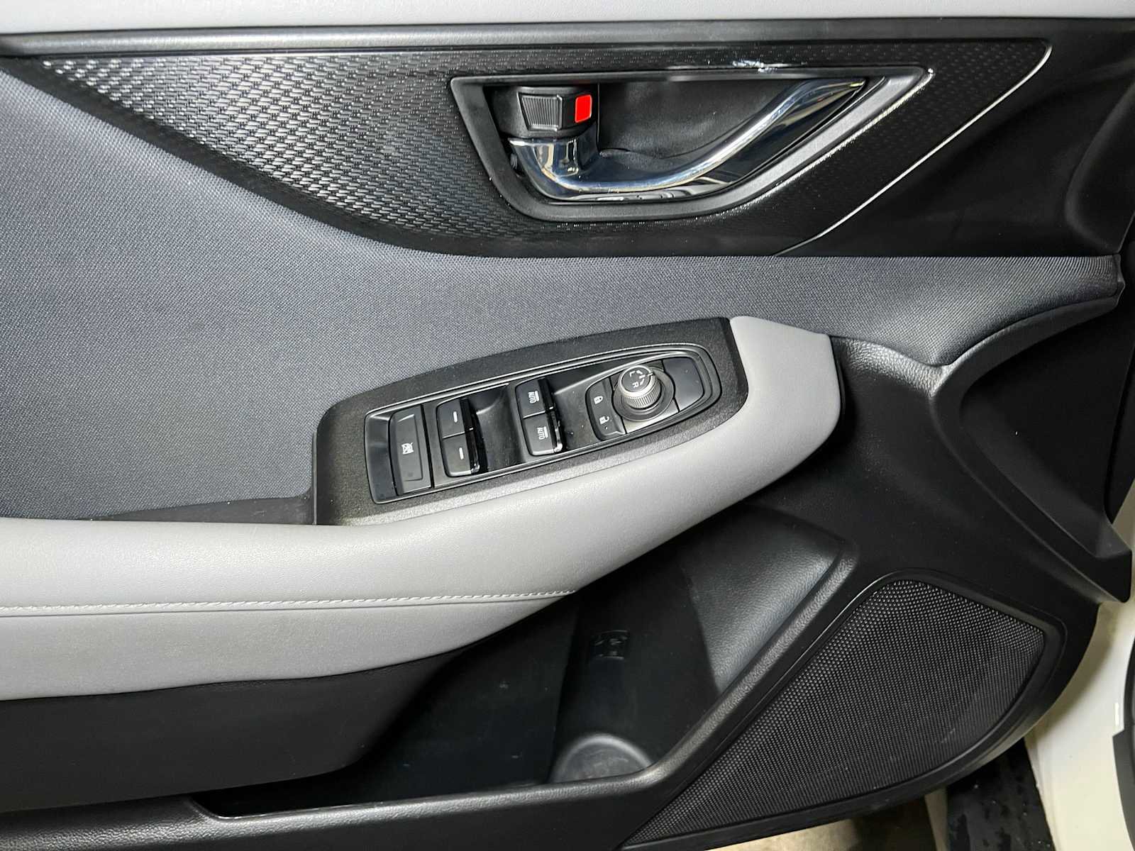 Used 2024 Subaru Outback Premium image 21