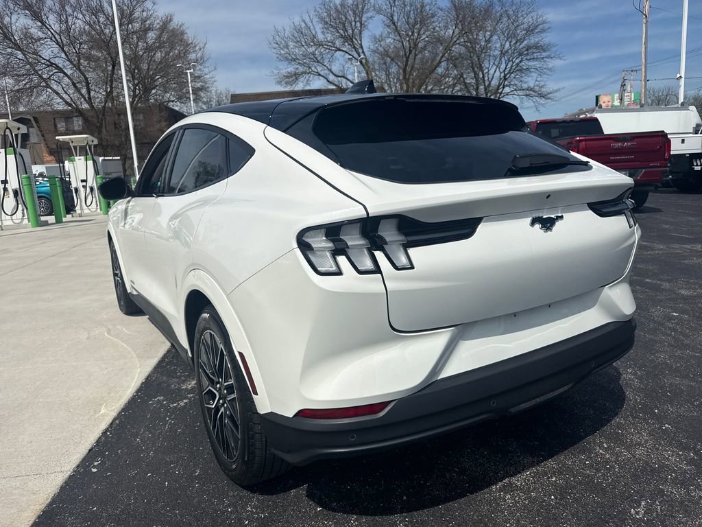 Used 2025 Ford Mustang Mach-E Premium image 9