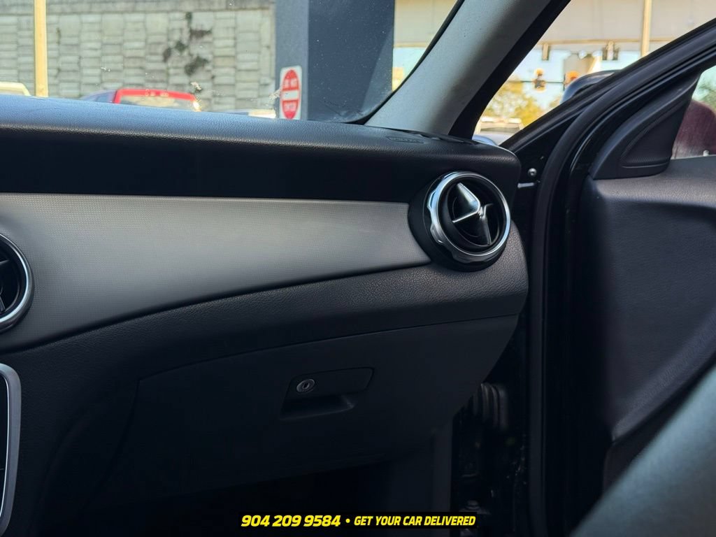 Used 2020 Mercedes-Benz GLA 250 image 15