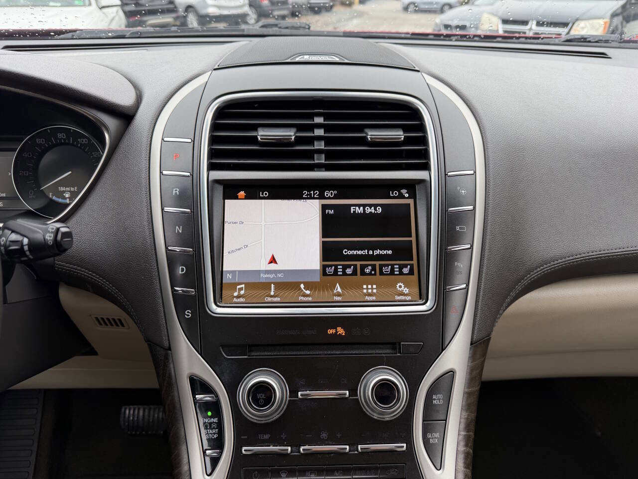 Used 2018 Lincoln MKX Reserve w/ Driver Assistance Package image 30