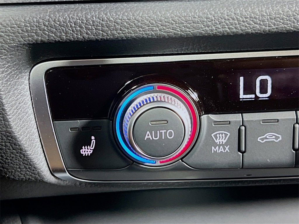 New 2025 Audi Q3 2.0T Premium Plus image 21