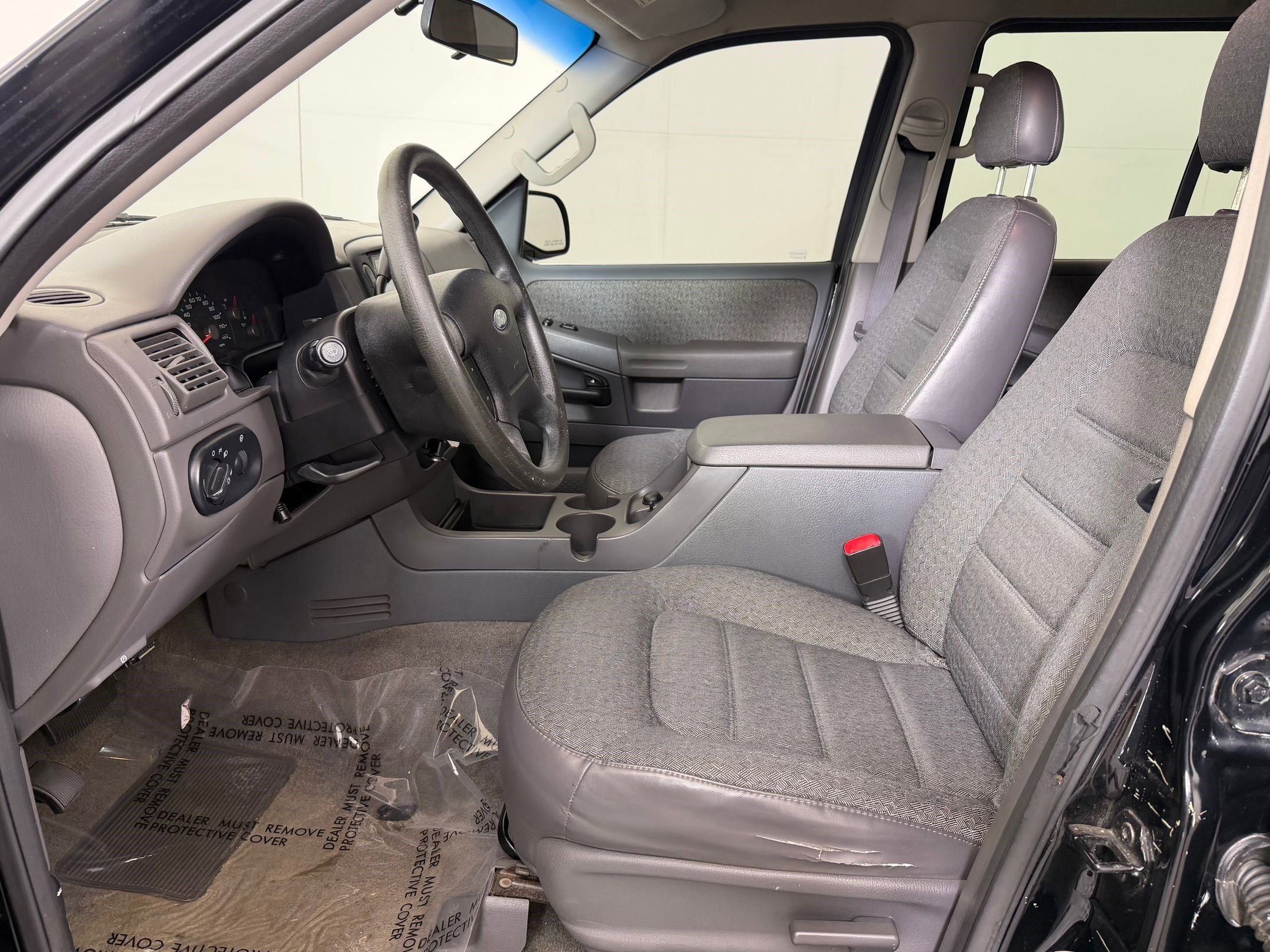 Used 2003 Ford Explorer XLS AWD/4WD image 5