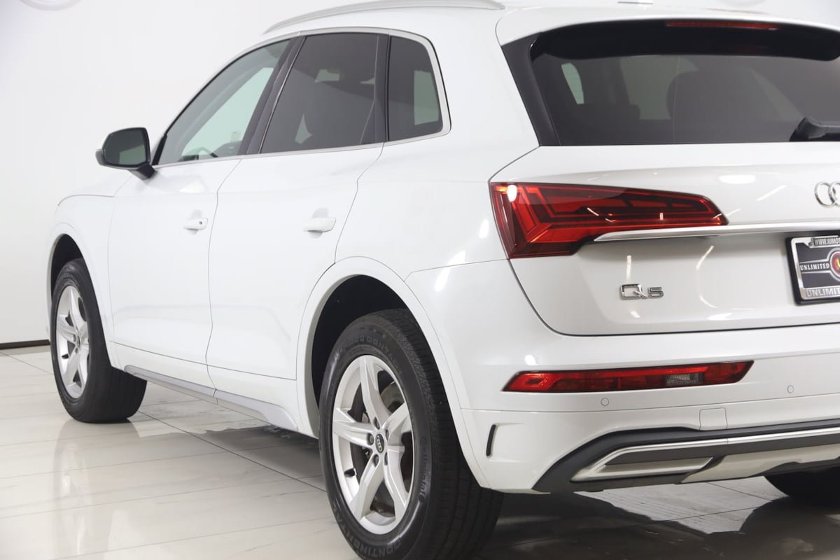 Used 2023 Audi Q5 2.0T Premium w/ Convenience Package AWD/4WD image 23
