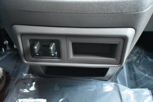 New 2026 Ford Transit 250 148 Medium Roof w/ Load Area Protection Package image 31