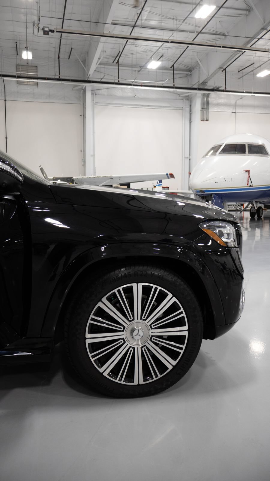 Used 2025 Mercedes-Benz Maybach GLS 600 4MATIC image 4