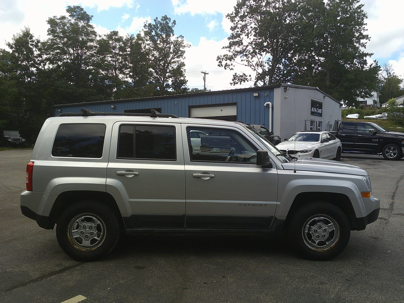 Used 2011 Jeep Patriot Sport w/ PWR Value Group AWD/4WD image 4