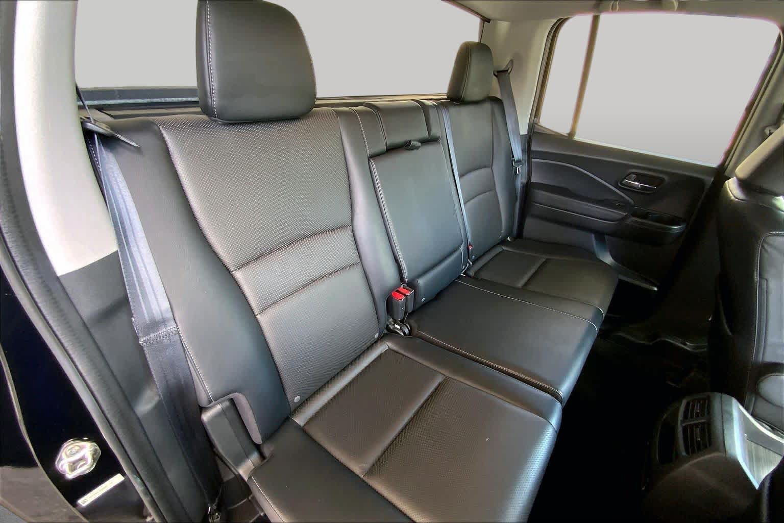 Used 2017 Honda Ridgeline RTL-T image 19