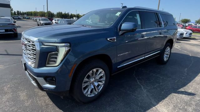 New 2026 GMC Yukon XL Denali w/ Sun & Power Step Package AWD/4WD image 6