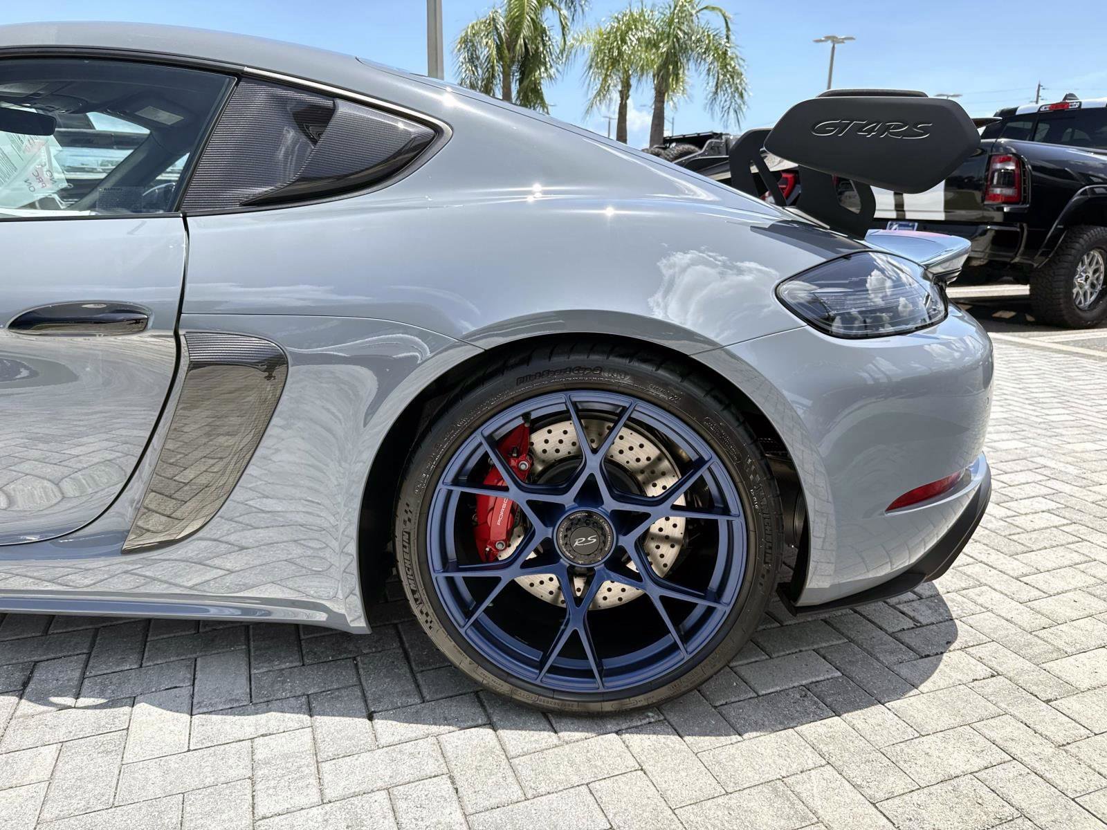 Used 2024 Porsche 718 Cayman GT4 RS RWD image 15