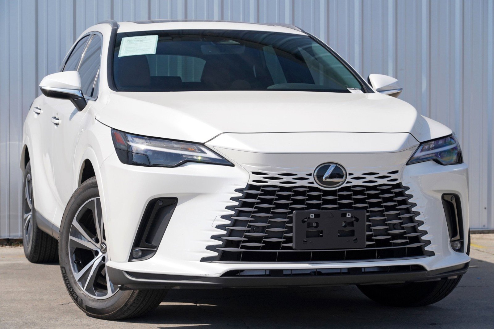 Used 2023 Lexus RX 350 Premium w/ Accessory Package image 4