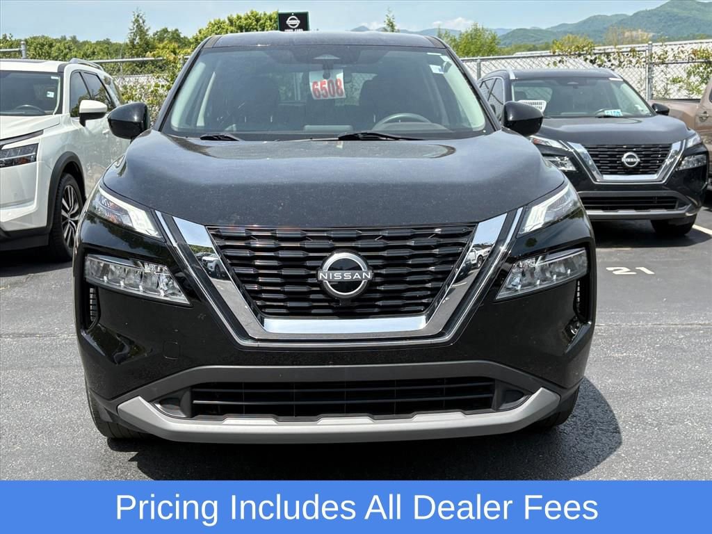 Certified 2023 Nissan Rogue SV FWD image 3