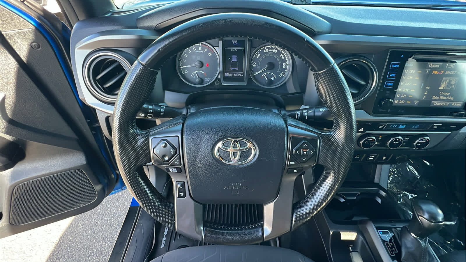 Used 2016 Toyota Tacoma TRD Off-Road image 18