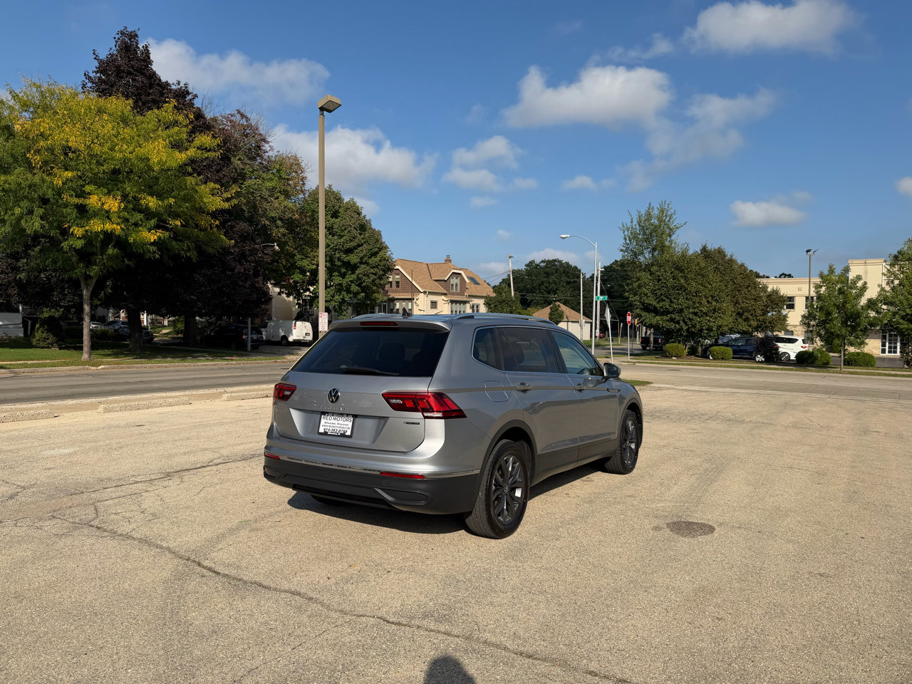 Used 2022 Volkswagen Tiguan SE image 7