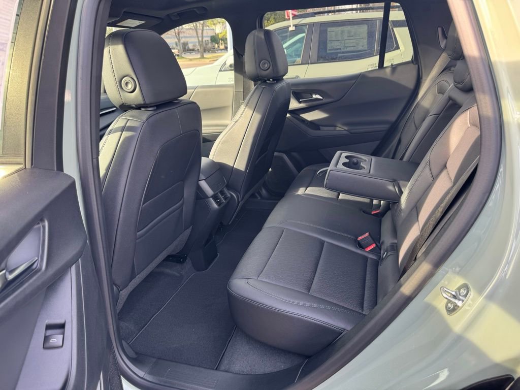 New 2026 Chevrolet Equinox LT w/ Convenience Package II image 30