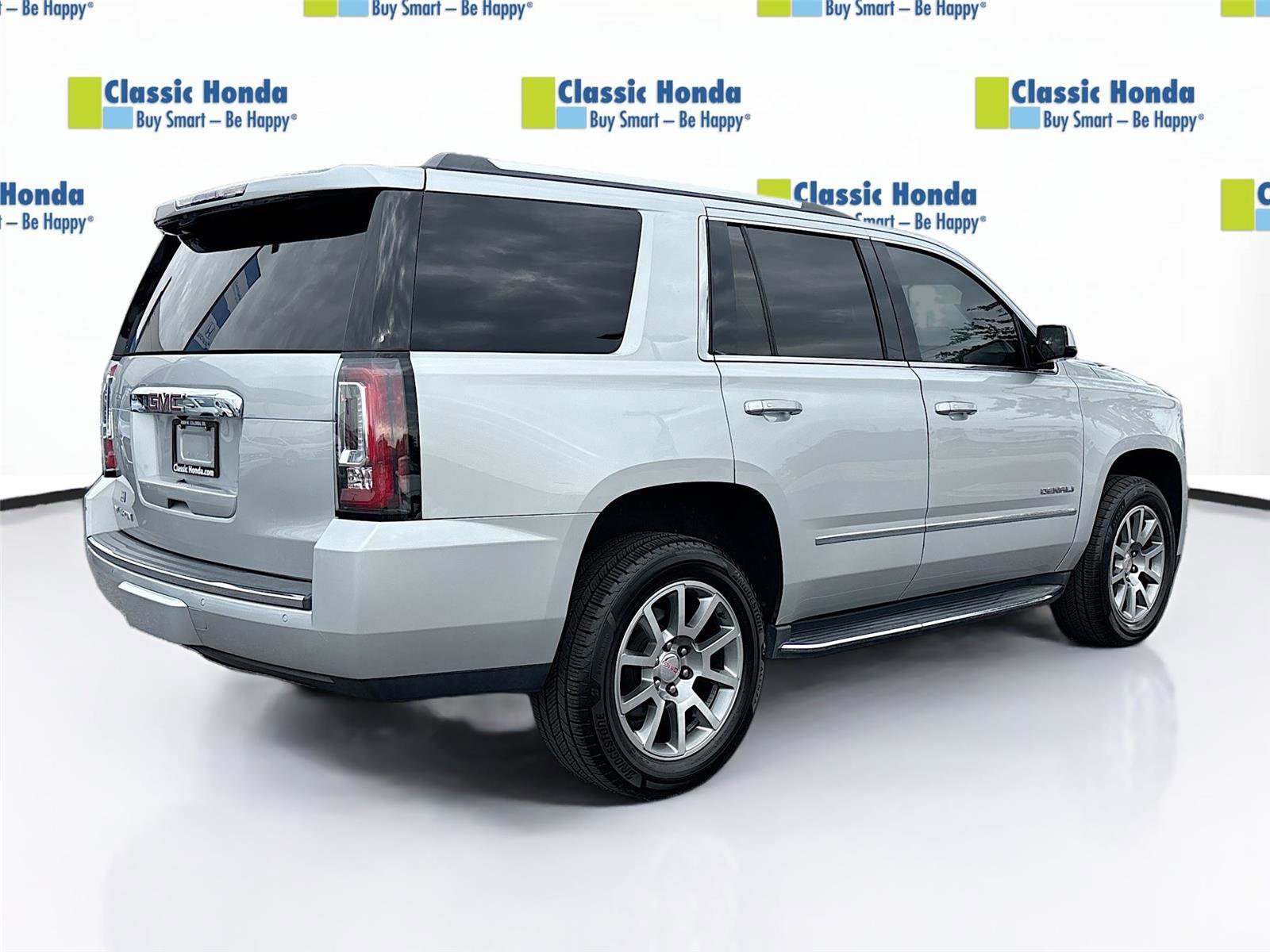 Used 2018 GMC Yukon Denali RWD image 8