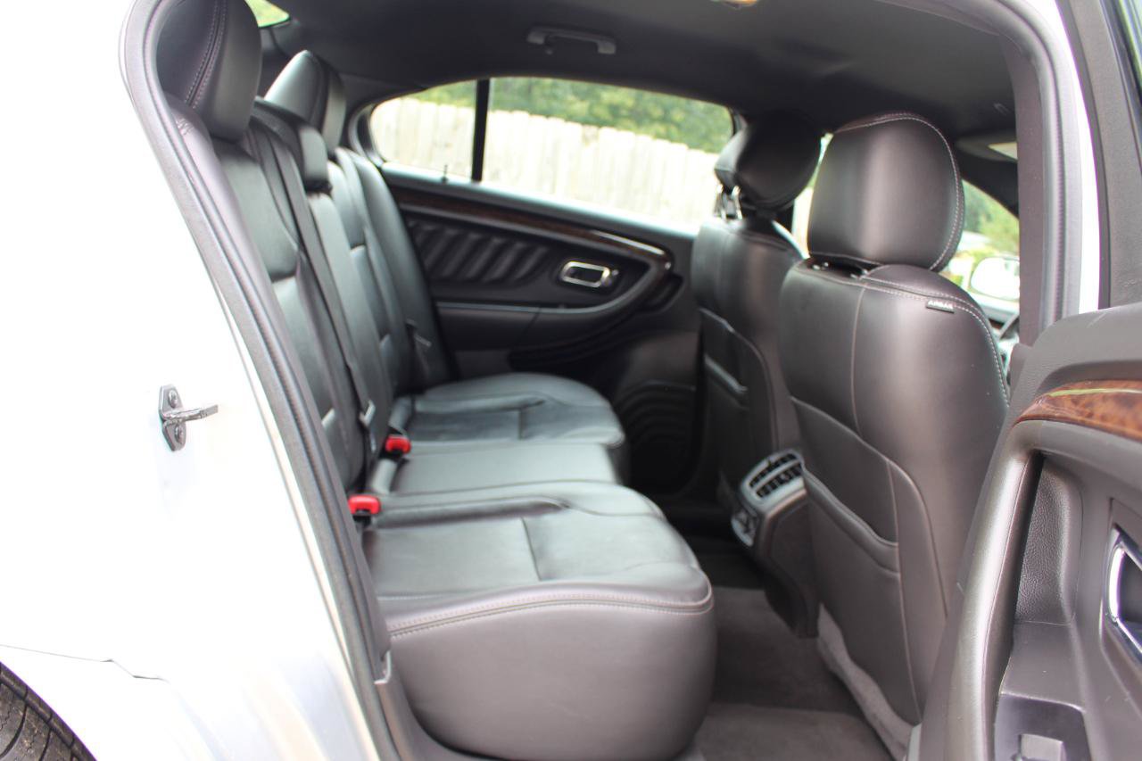 Used 2019 Ford Taurus Limited FWD image 36