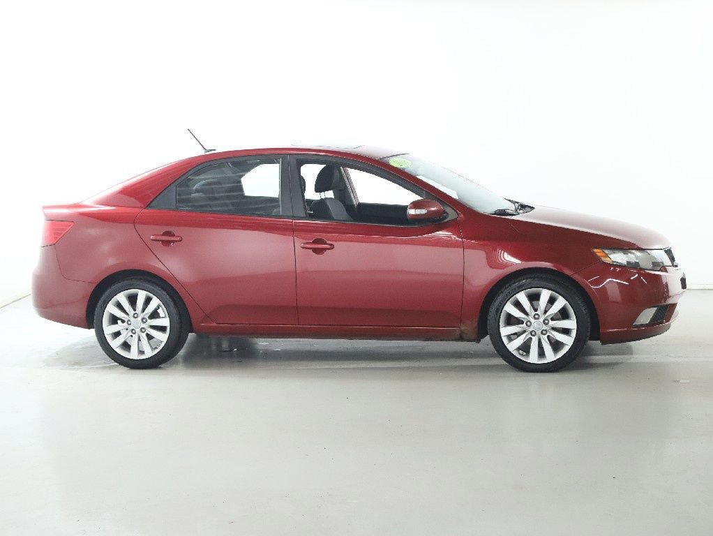 Used 2010 Kia Forte SX image 12