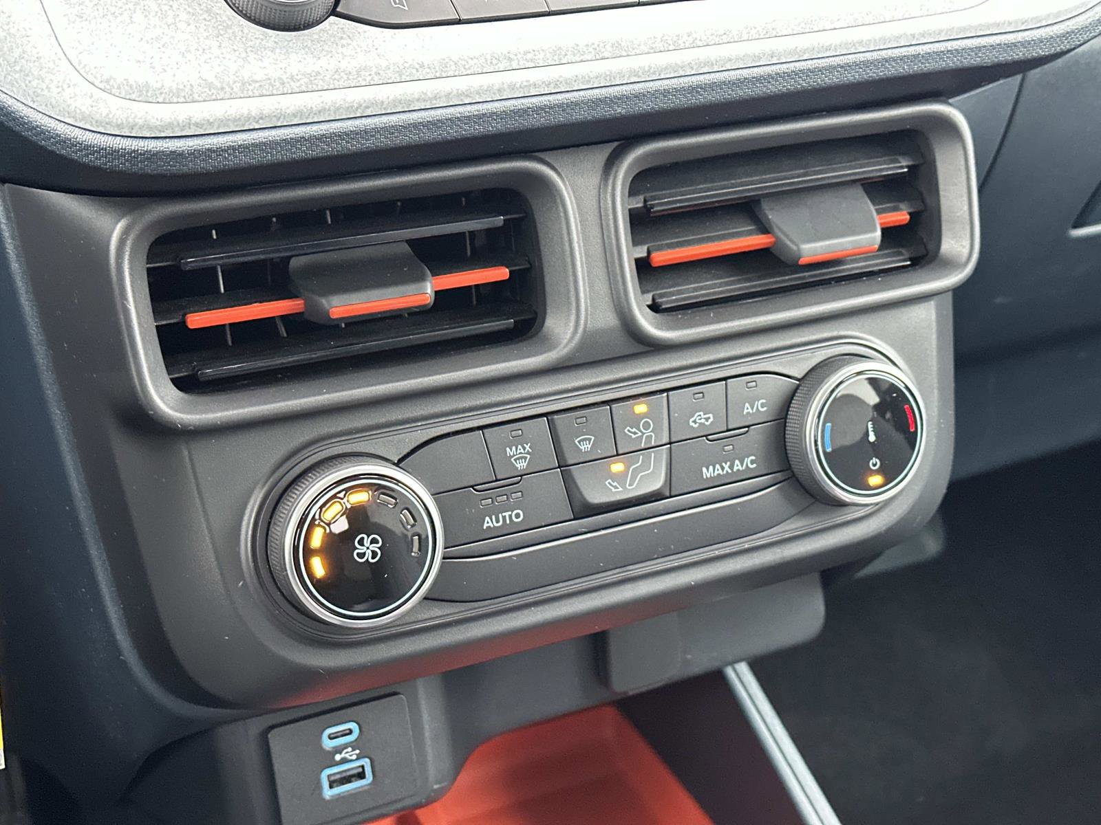 Used 2022 Ford Maverick XLT w/ Equipment Group 300A Standard image 28