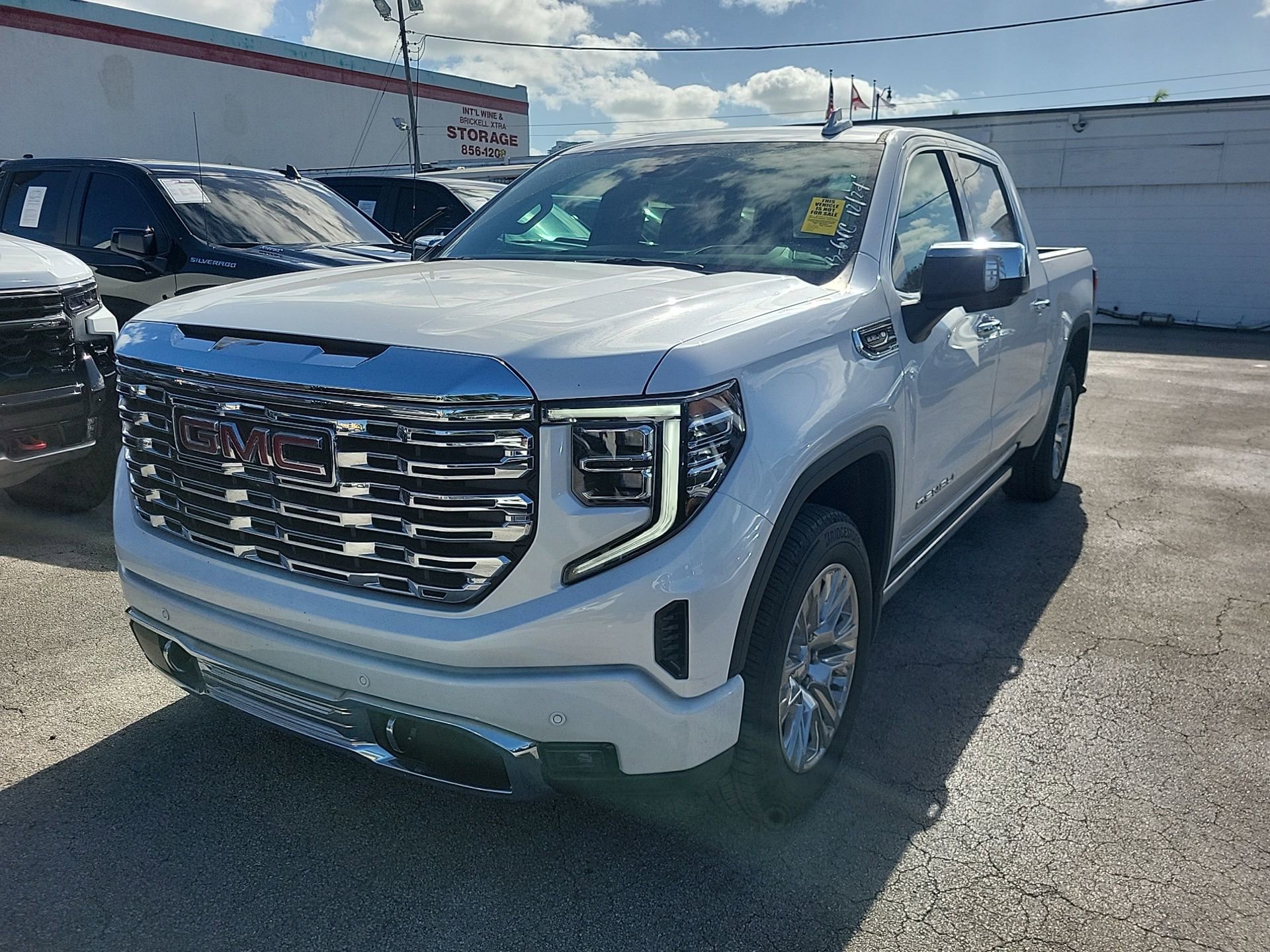 Used 2024 GMC Sierra 1500 Denali w/ Technology Package image 3