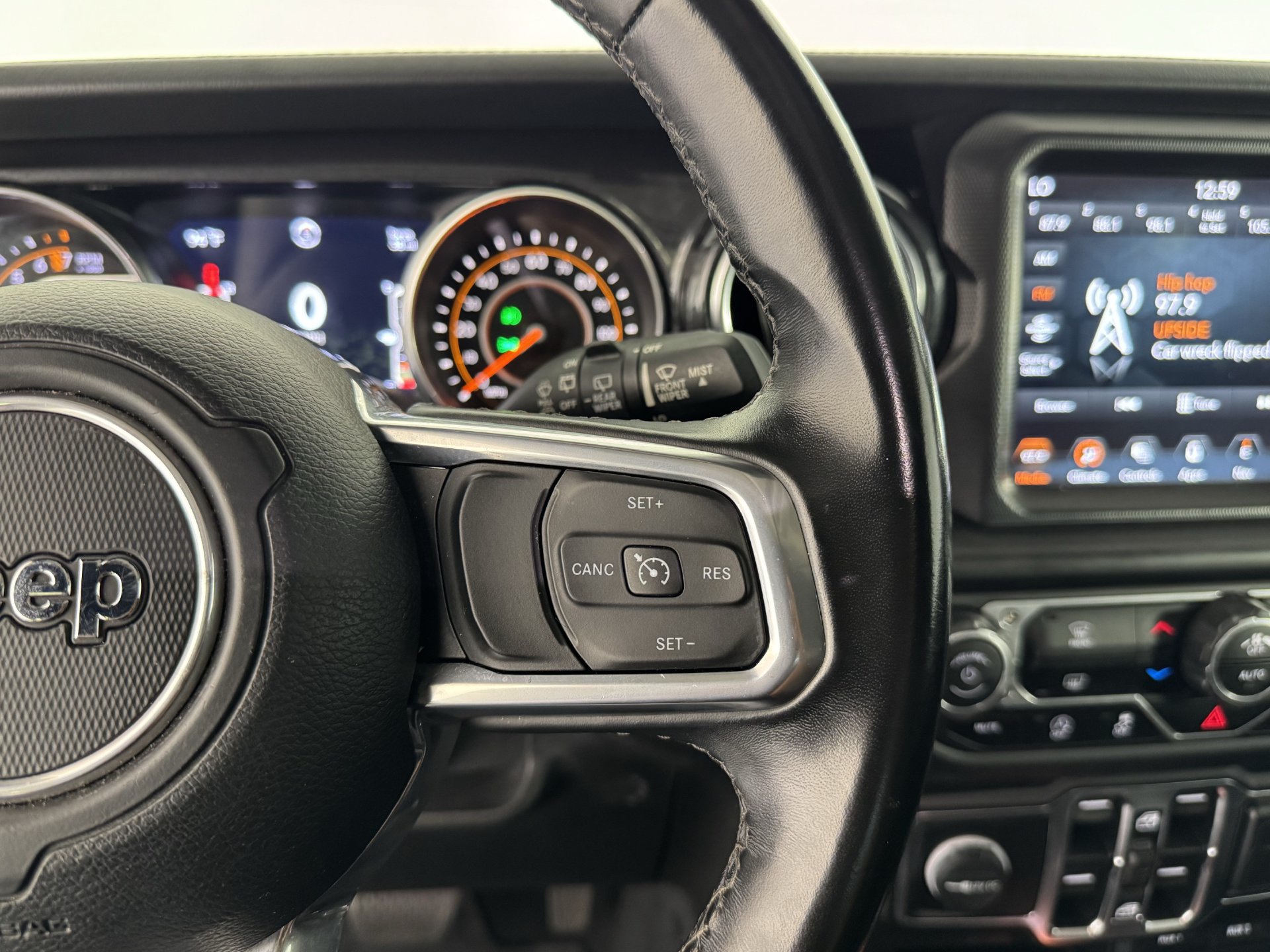 Used 2020 Jeep Wrangler Unlimited Sahara AWD/4WD image 27