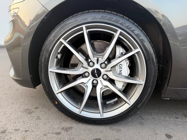 Used 2025 Genesis G70 2.5T AWD/4WD image 27