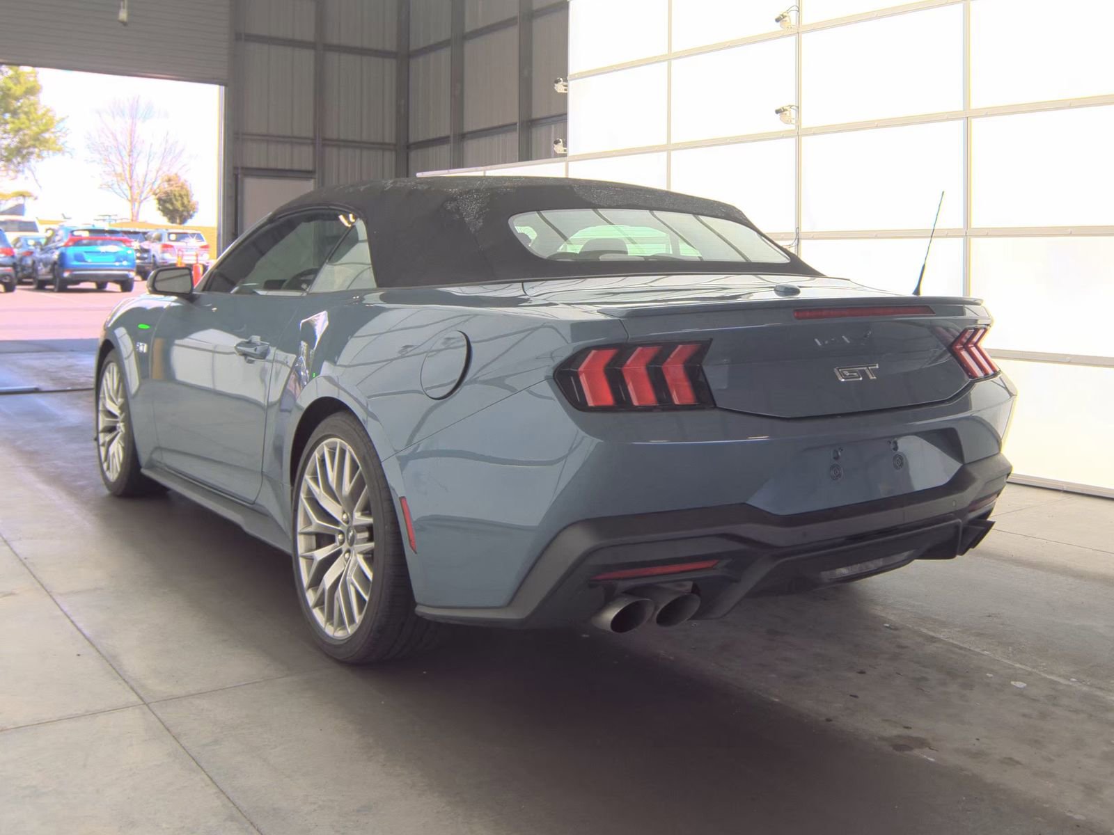 Used 2025 Ford Mustang GT Premium RWD image 18