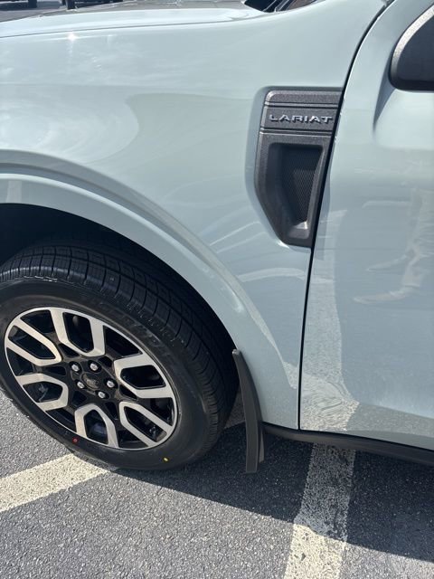 Used 2024 Ford Maverick Lariat image 9