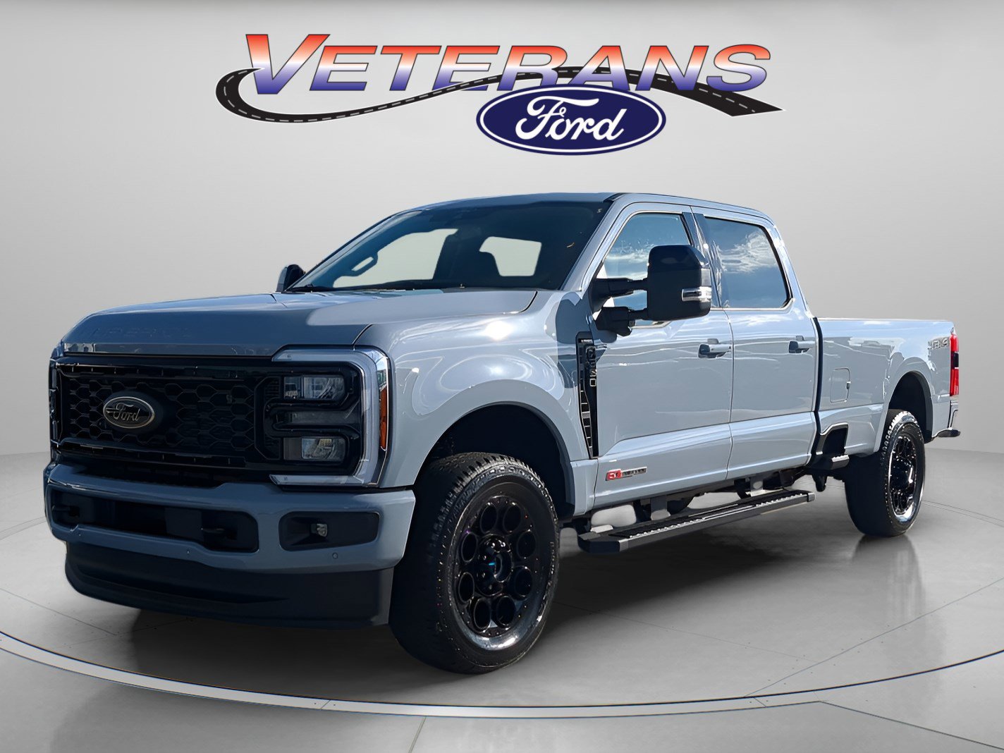 New 2026 Ford F350 Lariat w/ Black Appearance Package
