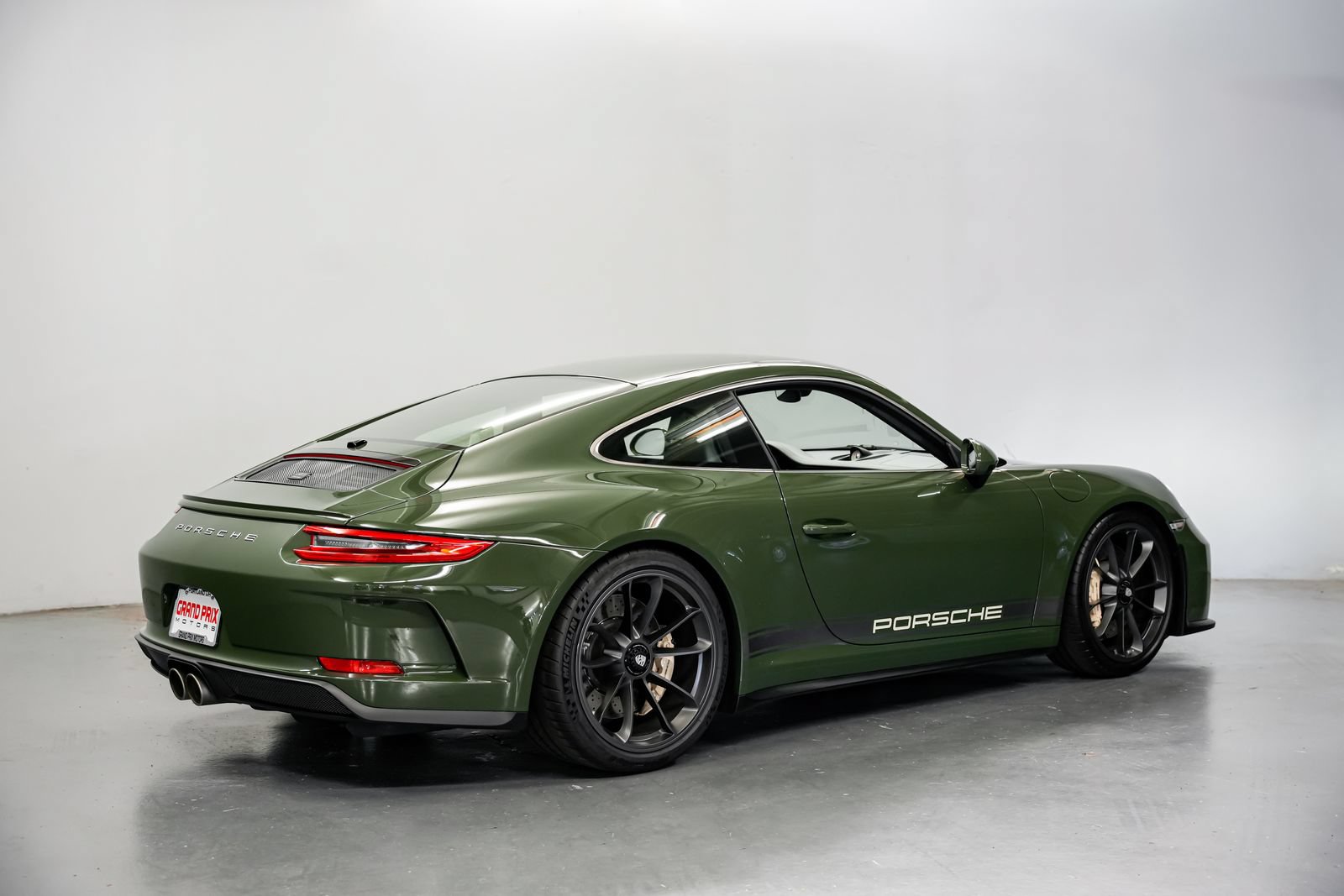 Used 2019 Porsche 911 GT3 RWD image 3