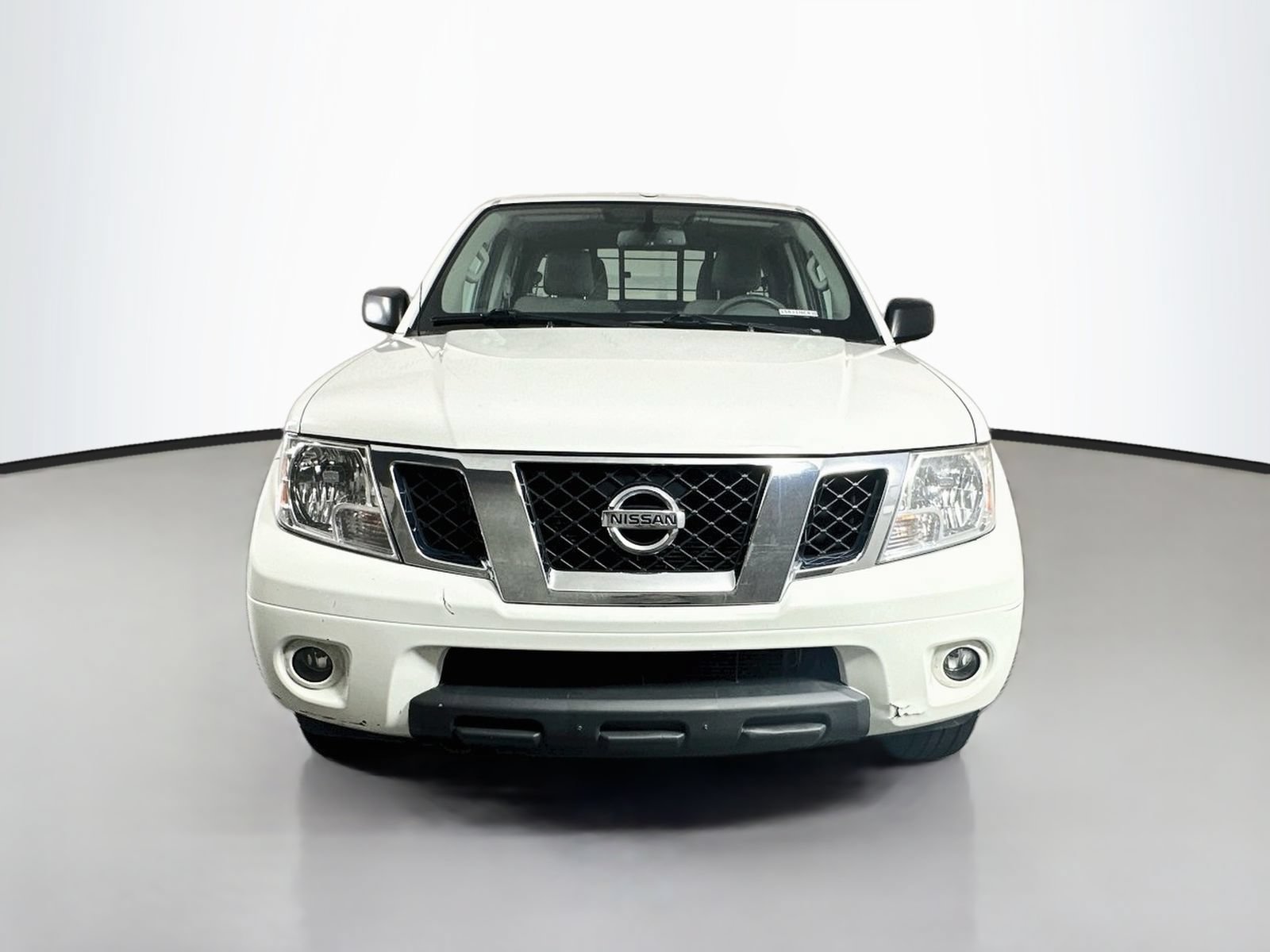 Used 2017 Nissan Frontier SV w/ SV Value Truck Package AWD/4WD image 2