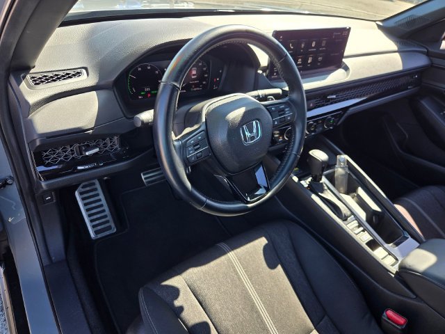Used 2025 Honda Accord Sport image 8