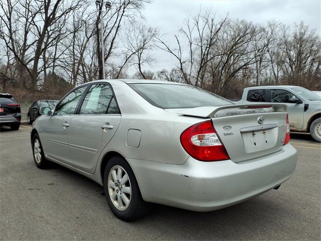 Used 2004 Toyota Camry XLE image 5