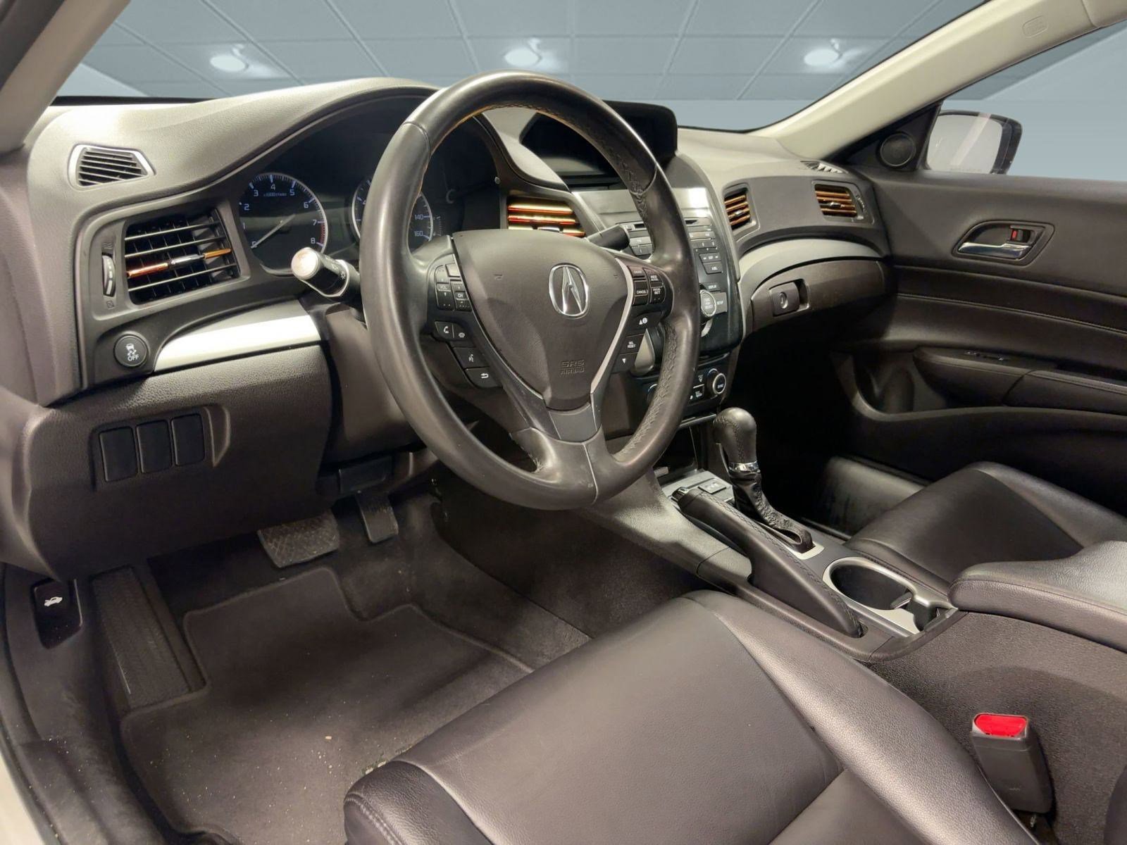 Used 2018 Acura ILX w/ Special Edition Package image 4